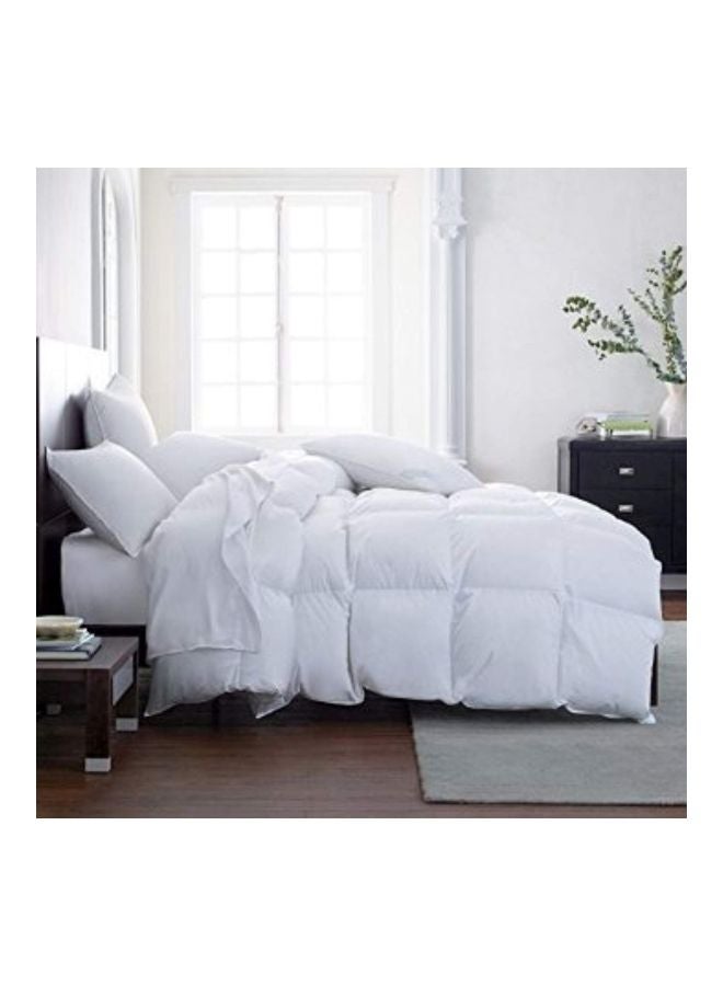 Lavish Comforts Hypoallergenic Alternative Comforter White - Image 1
