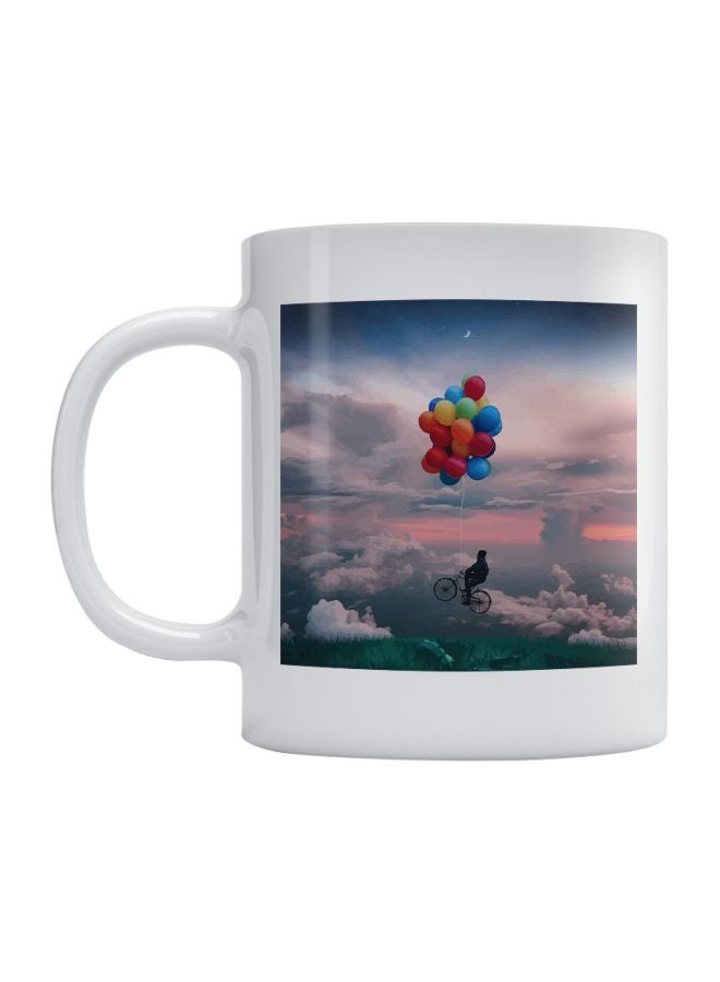 مج من السيراميك بطبعة بالونات أبيض/أزرق/أحمر