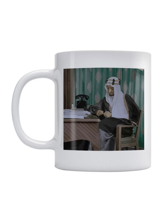 مج من السيراميك بطبعة صورة الملك فيصل أبيض/أخضر/بني