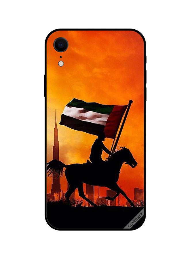 كوفرنيكس غطاء حماية واقٍ لهاتف أبل آيفون XR طبعة تحمل صورة لشخص يحمل علم دولة الإمارات العربية المتحدة أثناء الجري