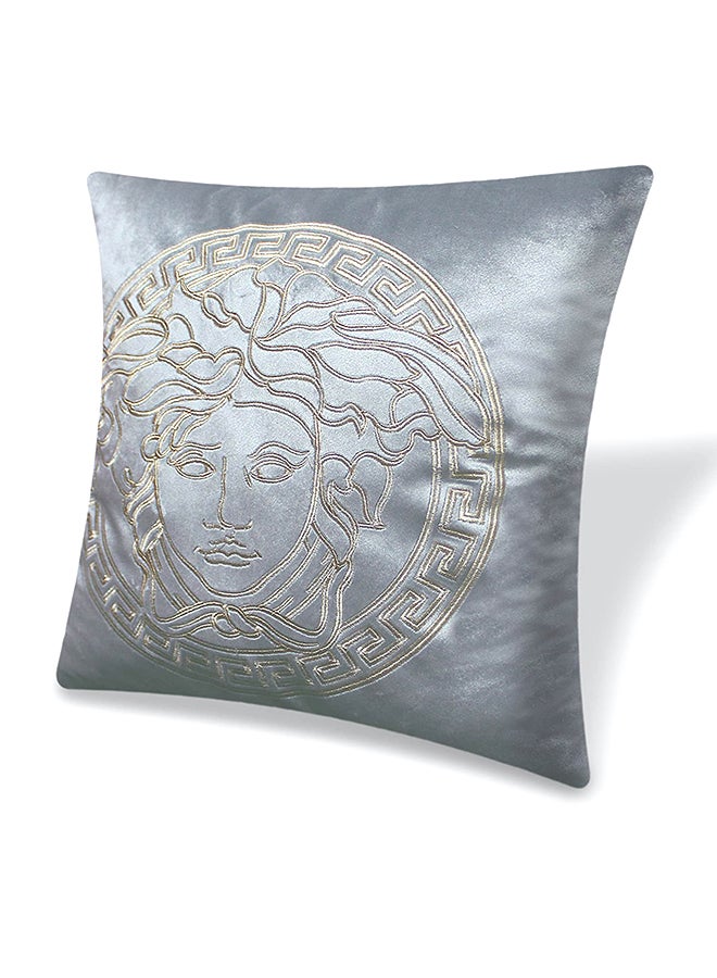 فيلاتو غطاء وسادة مطرز بتصميم شعار ميدوسا مطرز رمادي/ذهبي 45 x 45سم - Image 3
