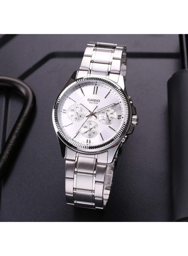 CASIO Men's Water Resistant Analog Watch MTP-1375D-7AVDF - 35 mm - Silver  - Image 4