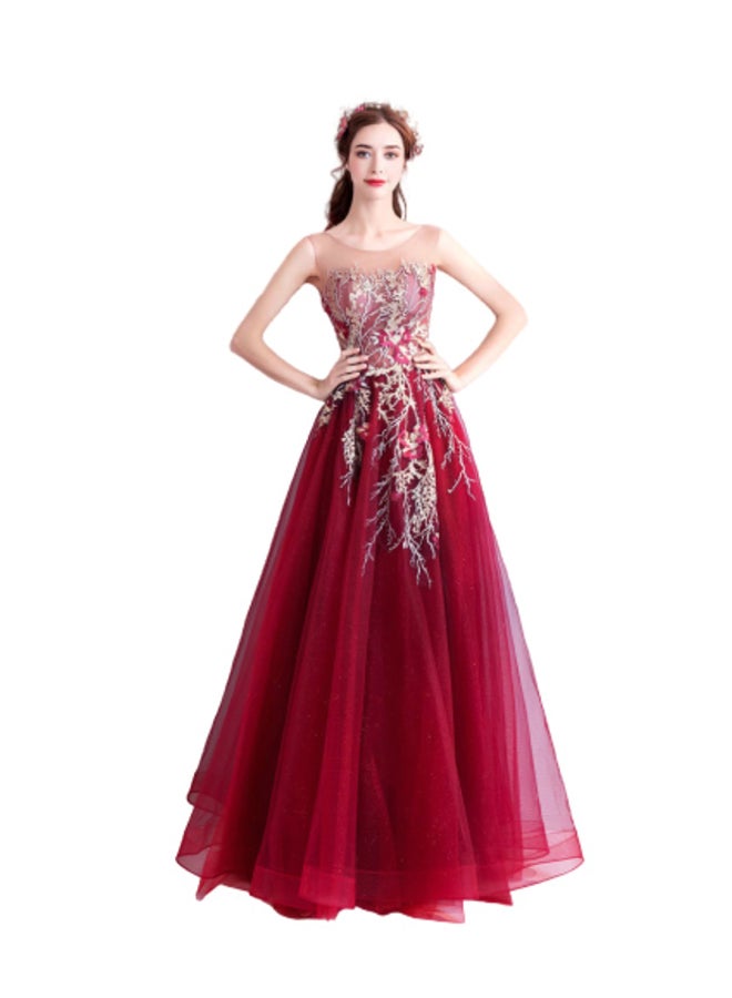 يوتيكس فستان سهرة مطرز بأوراق ذهبية أحمر - Image 1