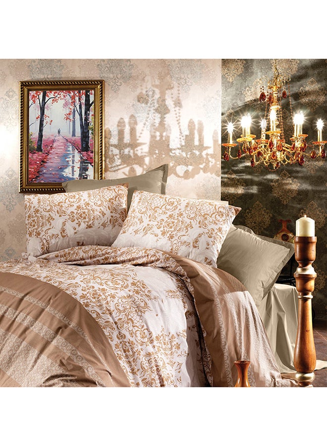 ريغال إن هاوس طقم لحاف مزين بطبعات مكون من 6 قطع cotton أبيض/بيج Queen  - Image 1