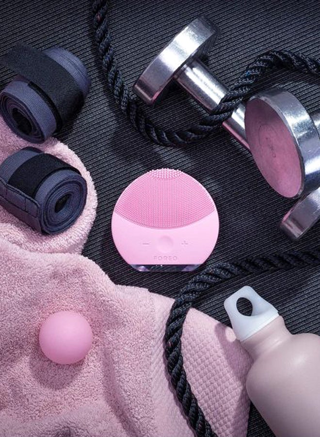 FOREO - Mini Face Brush Pearl Pink One Size - Image 1