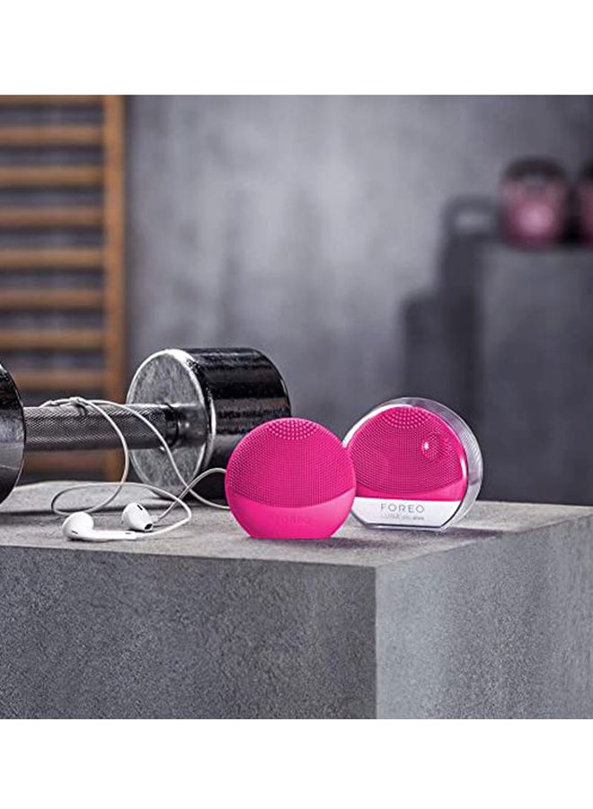 FOREO - LUNA Play Plus Fuchsia - Image 1