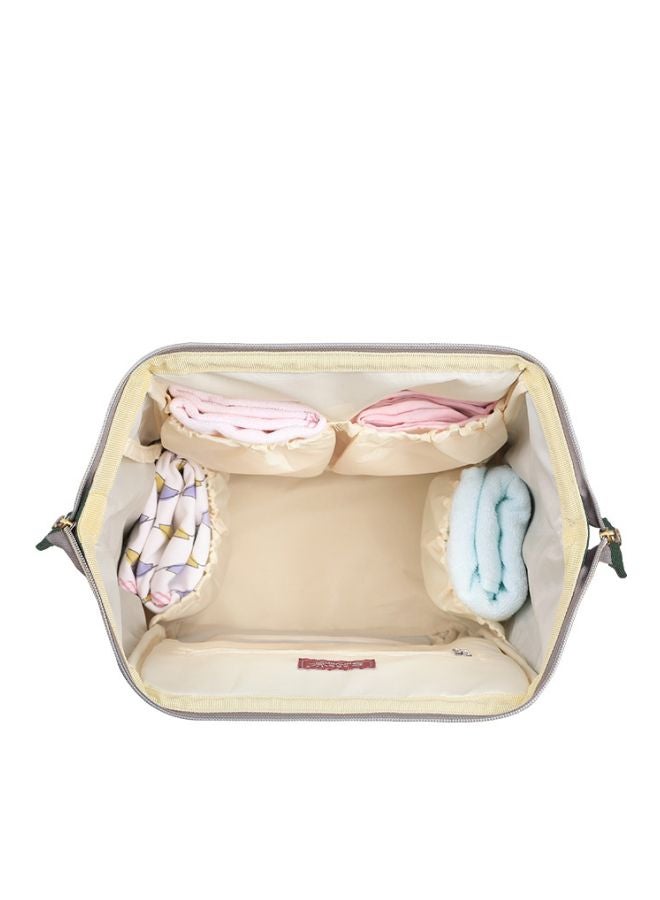 صنفينو حقيبة حفاضات من قماش الكانفاس مزودة بمنفذ USB أخضر زيتوني - Image 4