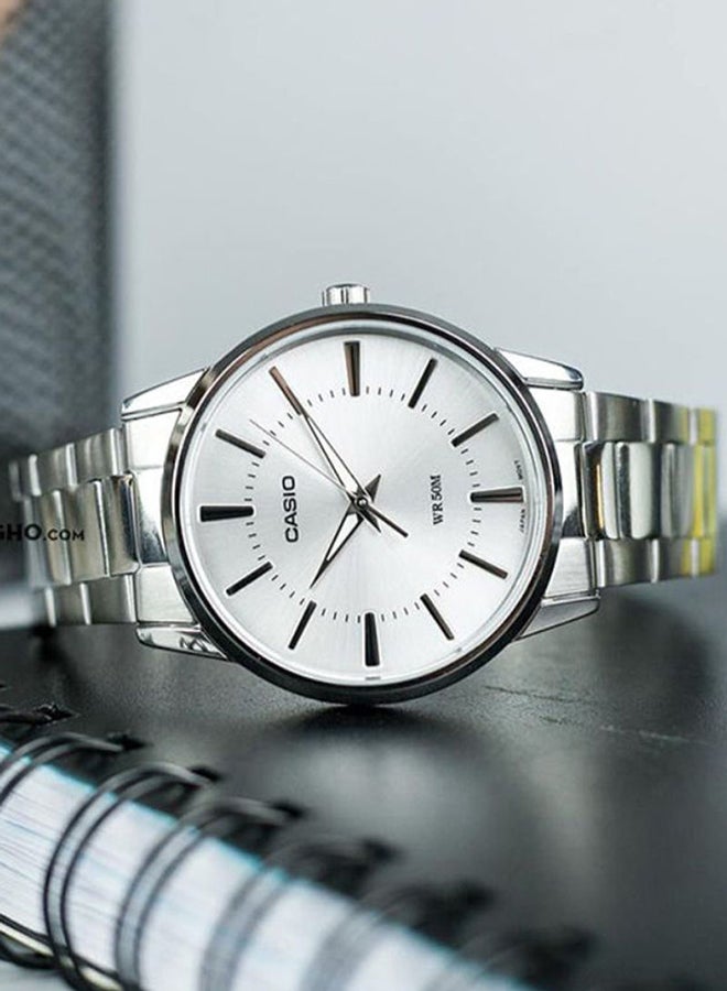 كاسيو ساعة يد بعقارب وسوار من الإستانلس ستيل طراز LTP-1303D-7AVDF - 30 مم - فضي للنساء - Image 5