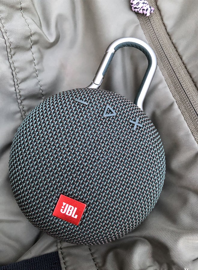 جي بي إل مكبر صوت كليب 3 محمول ويعمل بالبلوتوث رمادي - Image 4