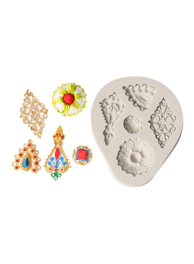 Silicone Cake Decorating Mold Beige 8.9x7.5x1.1cm  - Image 3