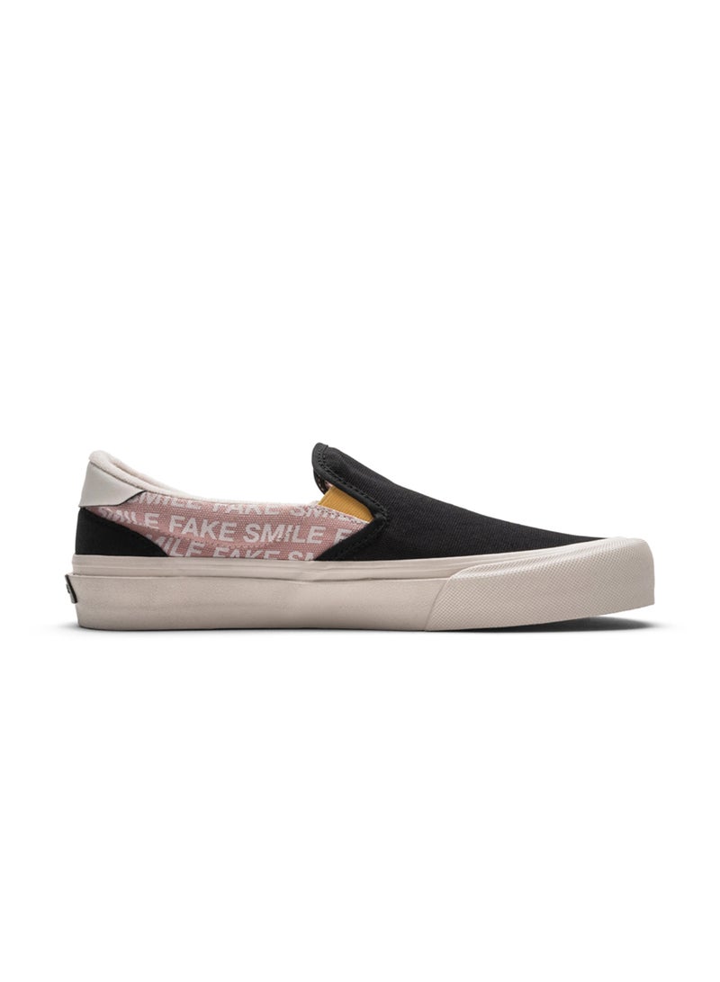 Straye Ventura Slip Ons Black - Image 1