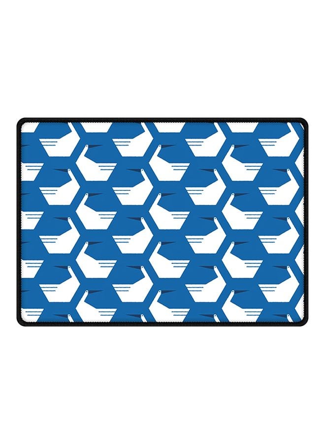 ستايلايزد لوحة ماوس مطبوع عليها رسومات بجع متعدد الألوان