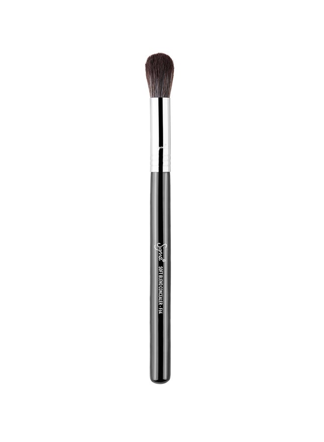 F64 Soft Blend Concealer Brush Black - v1590649756/N38077467A_1