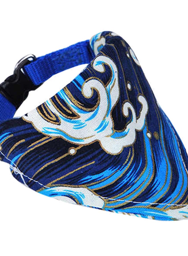 طوق بوشاح باندانا مثلث أزرق/ أبيض 18-28سم - Image 2