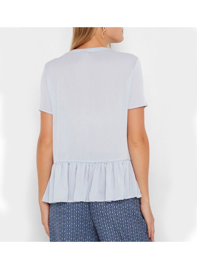 فيرو مودا بلوزة برقبة على شكل حرف V وتفاصيل مكشكشة أزرق - Image 2