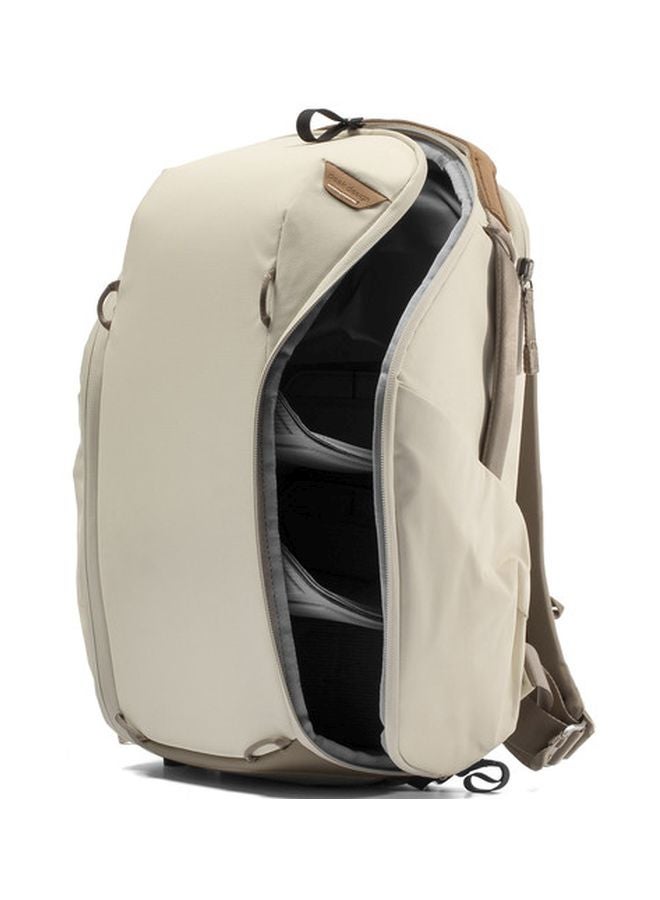 Peak Design Everyday Zipperd Backpack Bone - Image 5
