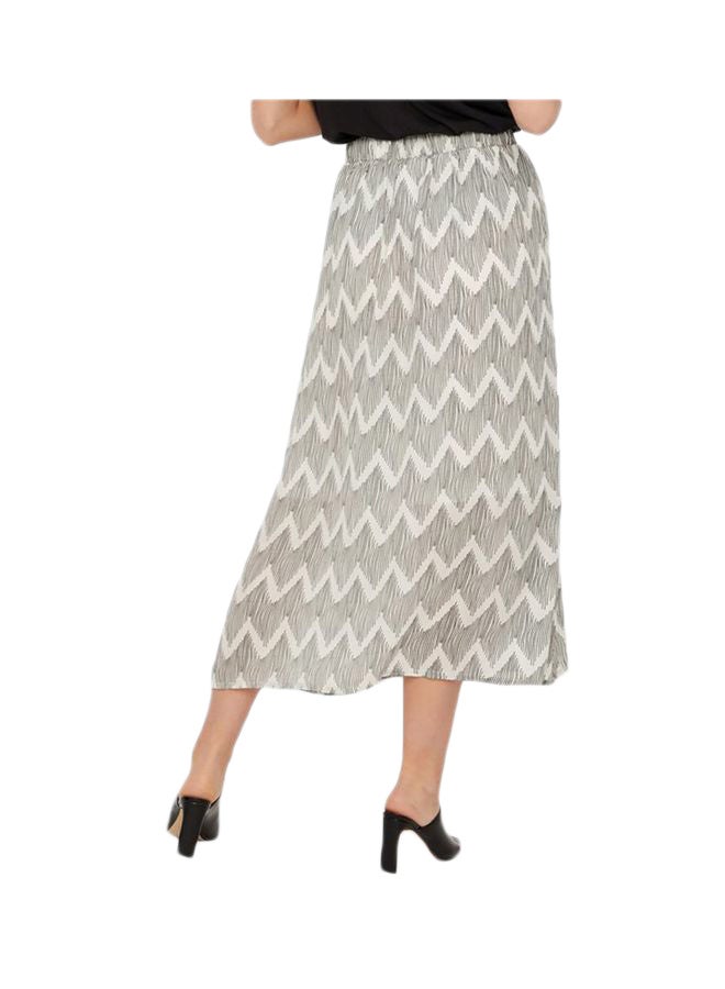 فيرو مودا تنورة مطبعة أبيض/رمادي - Image 2