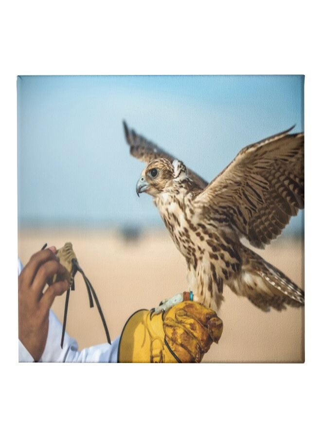 لوحة فنية جدارية للصقر بإطار مخفي بني/بيج/أزرق 30x30Ø³Ù†ØªÙŠÙ…ØªØ±