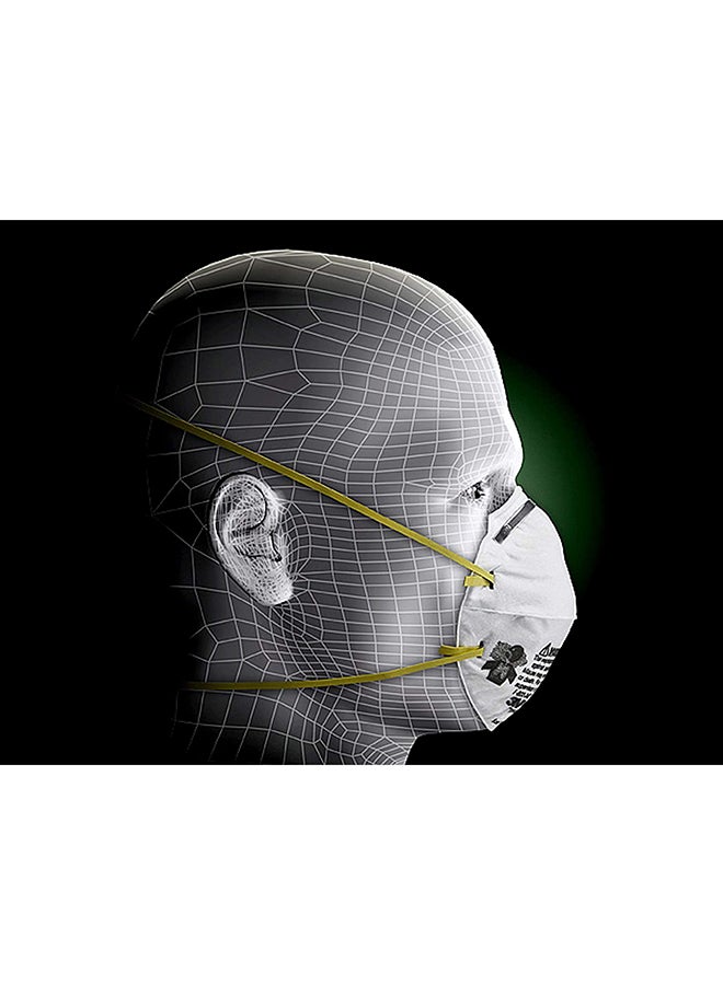 3M - N95 8210 Face Mask - Image 1