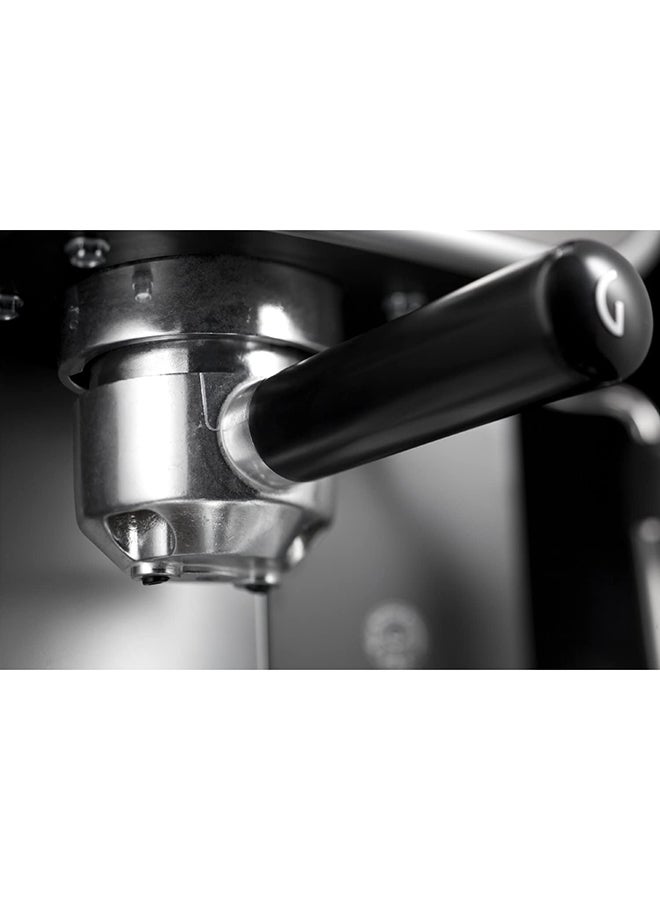 GAGGIA - Carezza Deluxe Manual Espresso Machine 1.4 L 1900.0 W RI8525/08 Black/Silver - Image 1