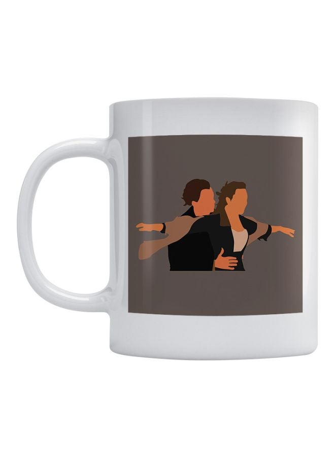 أتيك مج بطبعة تايتانيك . أبيض / أسود / بني