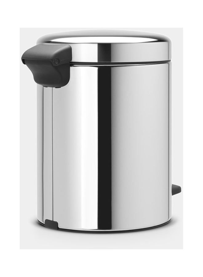 brabantia NewIcon Garbage Bin With Pedal Brilliant Steel 27.2x29.1x20.5cm - Image 2