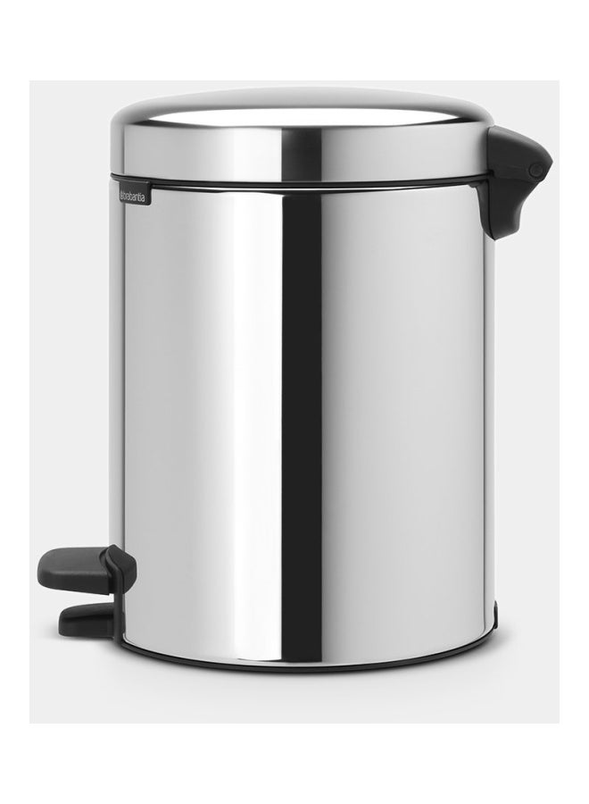 brabantia NewIcon Garbage Bin With Pedal Brilliant Steel 27.2x29.1x20.5cm - Image 3