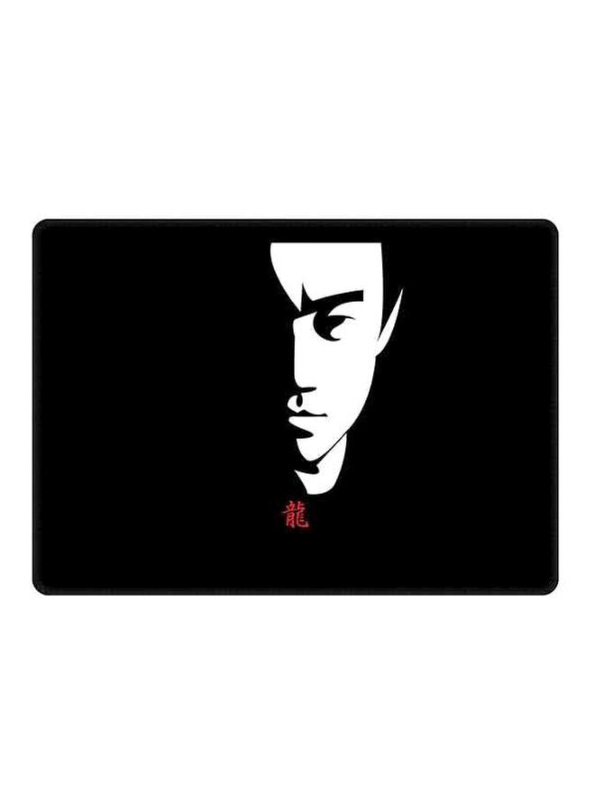ستايلايزد لوحة ماوس بتصميم رسمة تيبيوت بروس لي مع قاعدة من المطاط مضادة للانزلاق أسود