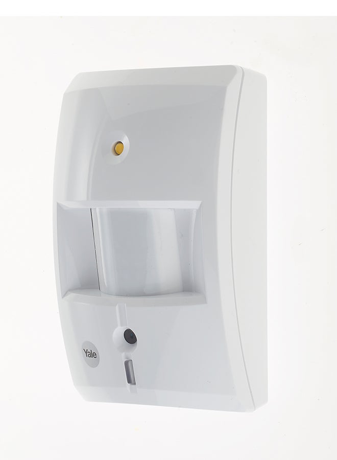 Yale - Smart Living PIR Video Camera - Image 1