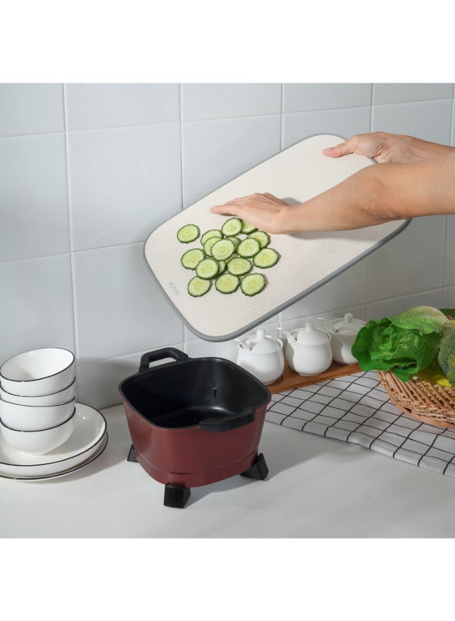 Anti Slip Cutting Board With Hanging Hole Grey/Light Beige 41cm  - Image 2