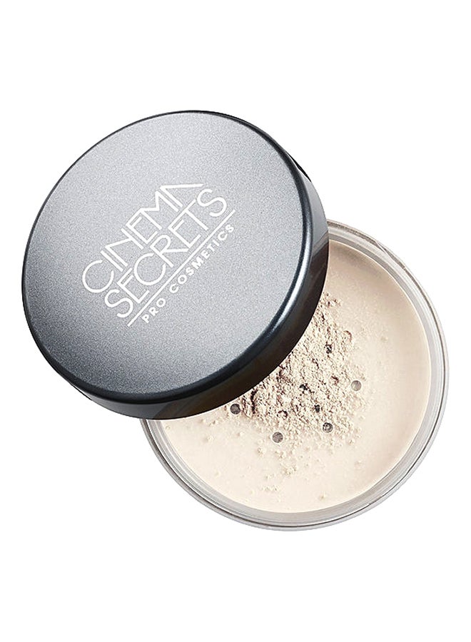 سينما سيكرتس - Ultralucent Setting Face Powder Soft Light - Image 1