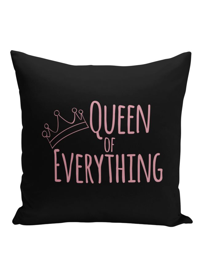وسادة للزينة بطبعة عبارة "Queen Of Everything" أسود/وردي 16x16بوصة - Image 1