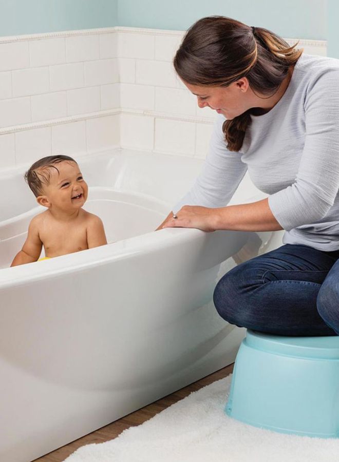 summer infant Bath Tub With Stepstool - White/Blue  - Image 5