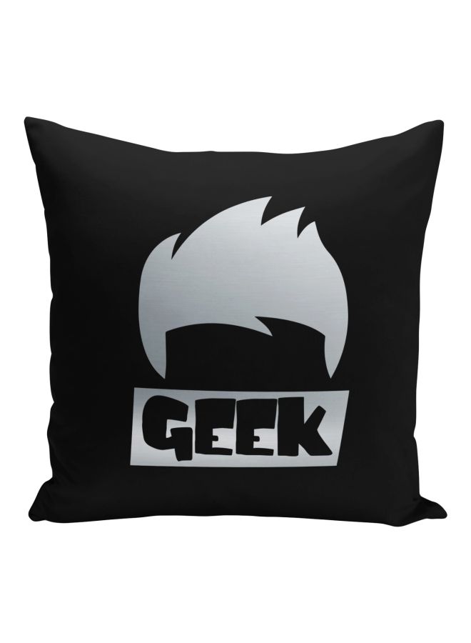 وسادة زينة مطبوع عليها كلمة "Geek" أسود/فضي 16x16بوصة - Image 1
