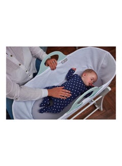 tommee tippee Sleepee Moses Basket With Stand - Mint Green/White  - Image 3