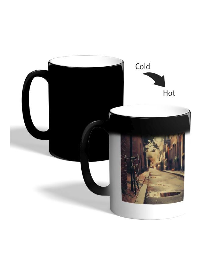 ديكالاك مج يتغير لونه بالحرارة بطبعة صورة لشارع أسود 325ملليلتر - Image 2