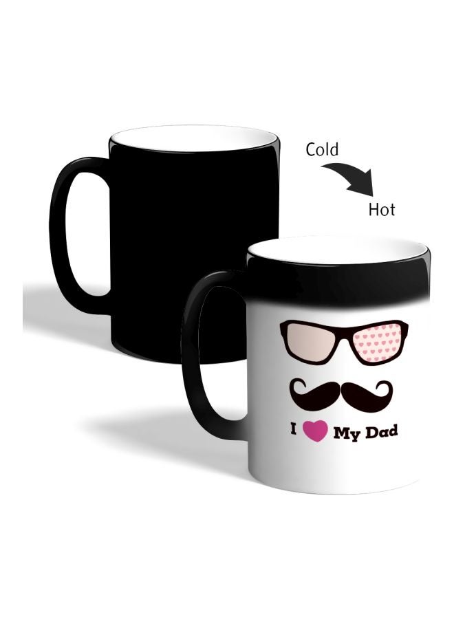 ديكالاك مج قهوة متغير الألوان مطبوع عليه عبارة "I Love My Dad" أسود 325ملليلتر - Image 2