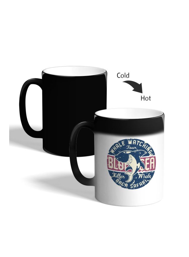 ديكالاك مج قهوة سحري بطبعة حوت أسود 325ملليلتر - Image 2