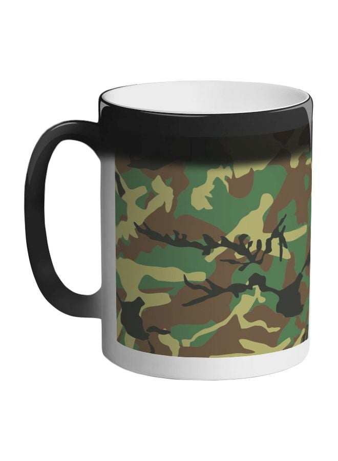 ديكالاك مج قهوة متغير اللون بطبعة ملابس الجيش أسود - Image 1