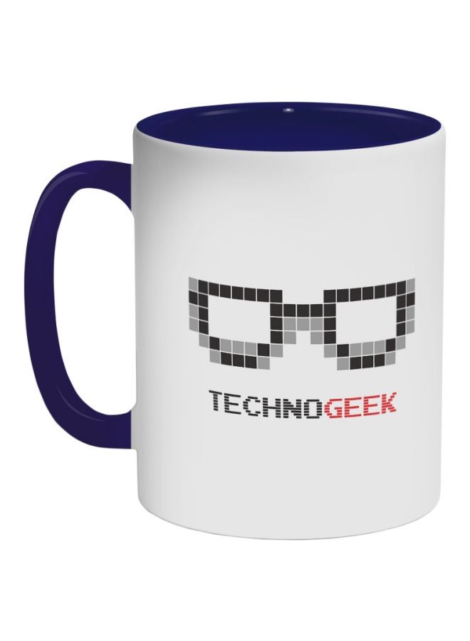 ديكالاك مج قهوة مطبوعة عليه عبارة "Techno Geek" أزرق داكن/أبيض/أسود