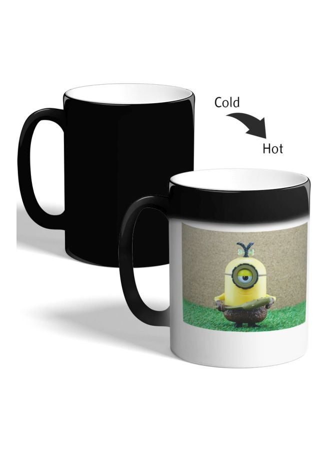 ديكالاك مج قهوة سحري بطبعة مينيونز أسود 325ملليلتر - Image 2