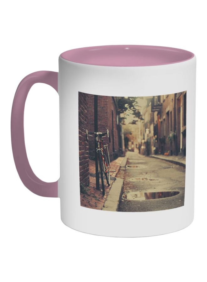 مج قهوة من السيراميك مزين بطبعة وردي/أبيض/بيج