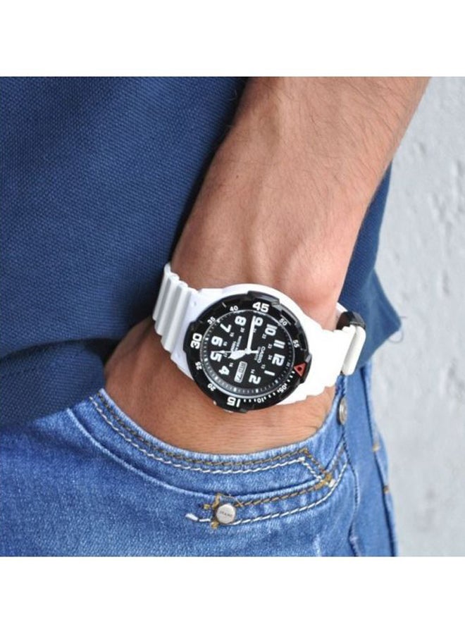 CASIO Men's Enticer Analog Watch MRW-200HC-7BVDF - 45 mm - White - Image 3