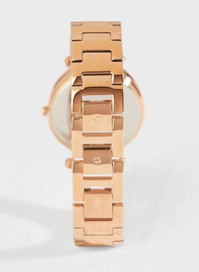 GUESS Women's Water Resistant Analog Watch W1008L3 - 32 mm - Rose Gold  - Image 4