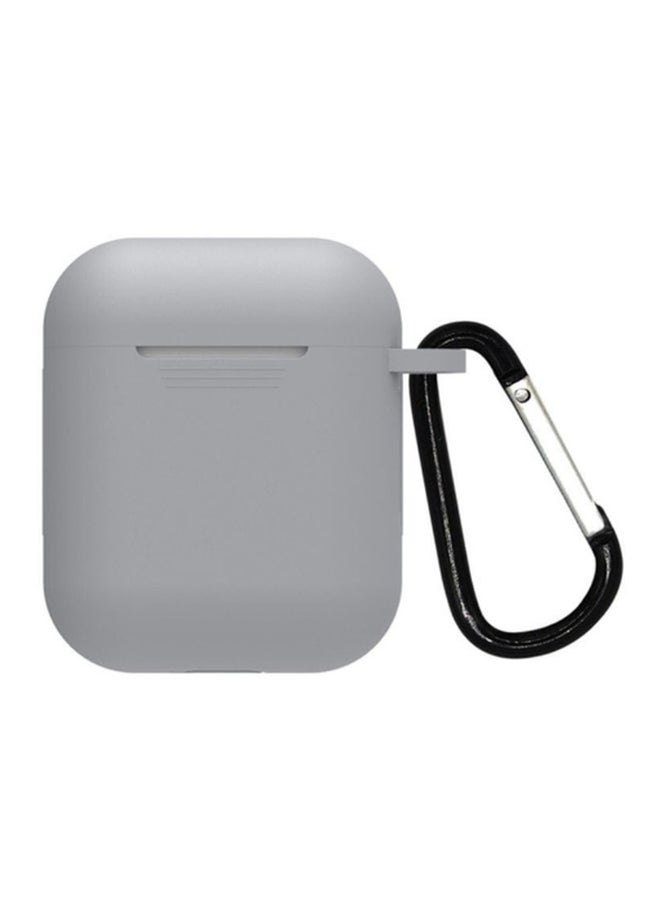 تي دابليو إس سماعات أذن داخلية i13 تعمل بتقنية البلوتوث مزودة بعلبة شحن وغطاء حماية أبيض/رمادي - Image 3