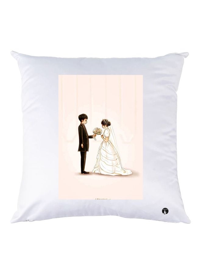 بي بي وسادة زينة للديكور بطبعة عروس وعريس أبيض/بني/ بيج