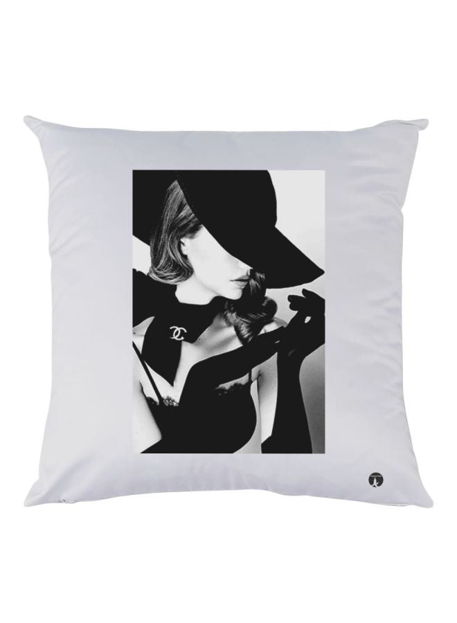 بي بي وسادة بطبعة فتاة أبيض/ أسود 30x30سم