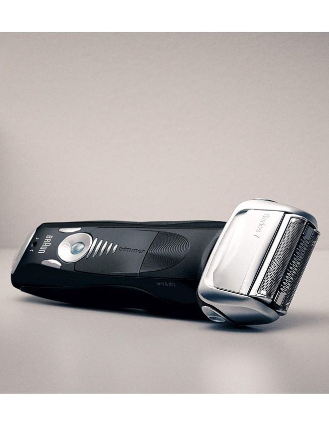 BRAUN - Series 7 Shaver With Case Black - Image 1