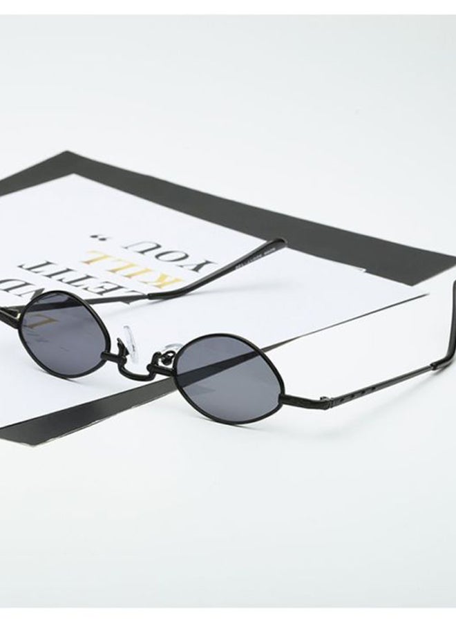 Sharpdo Women's UV Protected Oval Sunglasses - Image 3