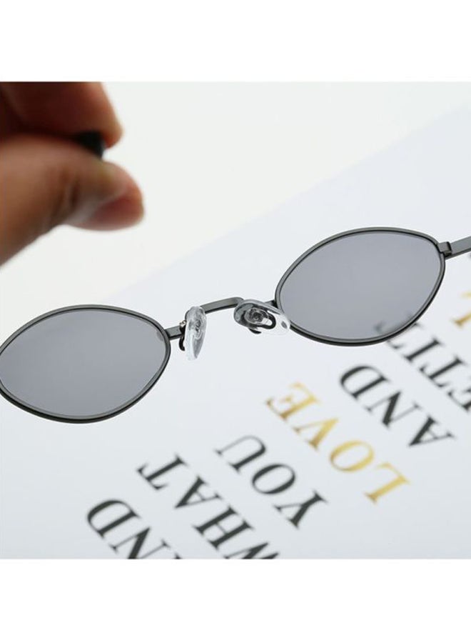 Sharpdo Women's UV Protected Oval Sunglasses - Image 5